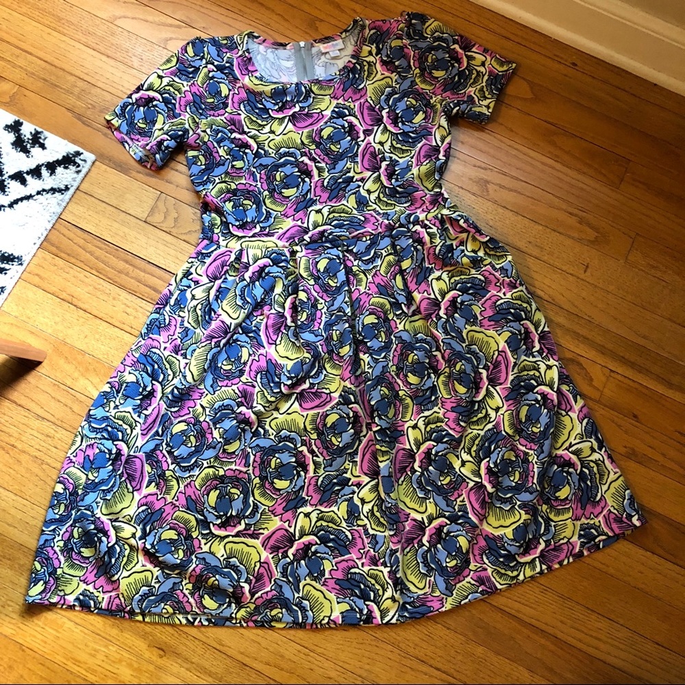 LuLaRoe Amelia